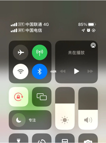 运粮湖管理区苹果手机维修分享iPhone双卡信号解决办法 