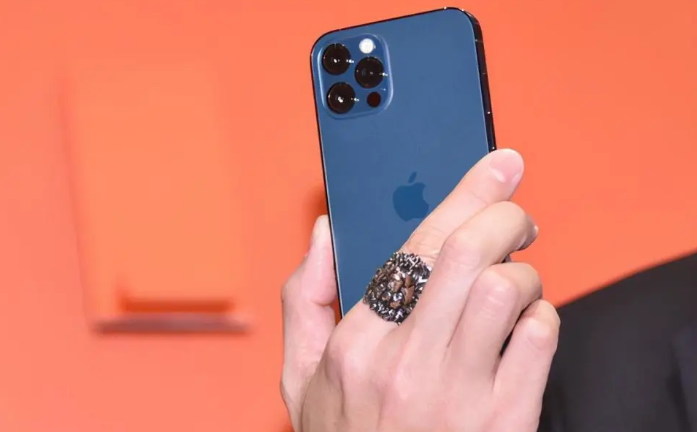运粮湖管理区苹果手机维修分享iPhone12系列重启方法教程 
